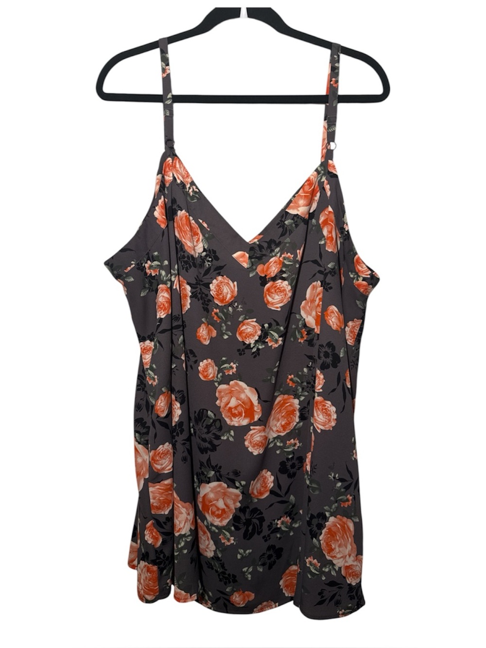 EUC Torrid Charcoal Floral Cami with Coral Roses Size: 3 (22-24)